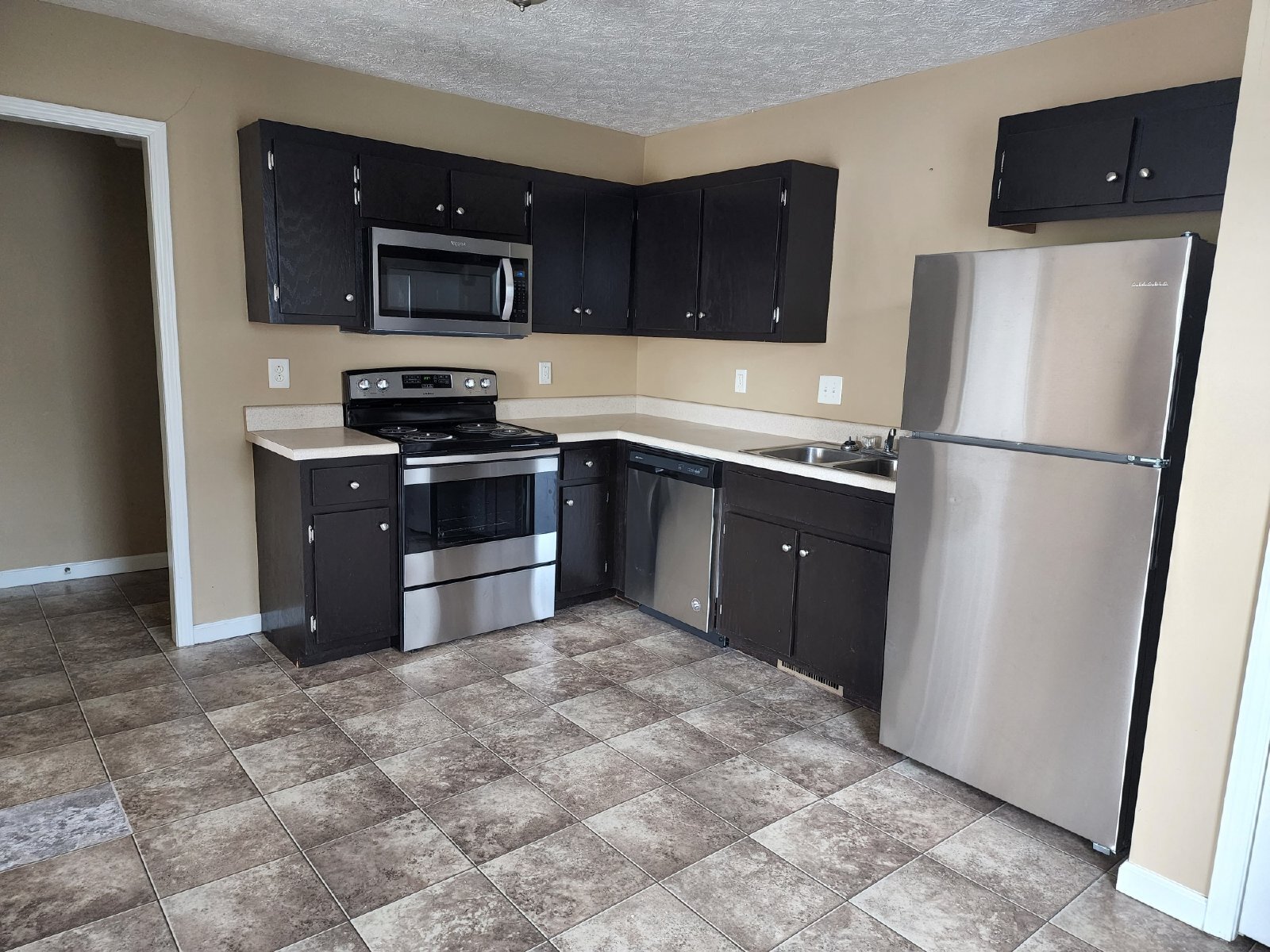 Building Photo - 101B SOLID ROCK CT, CLARKSVILLE, TN 37042