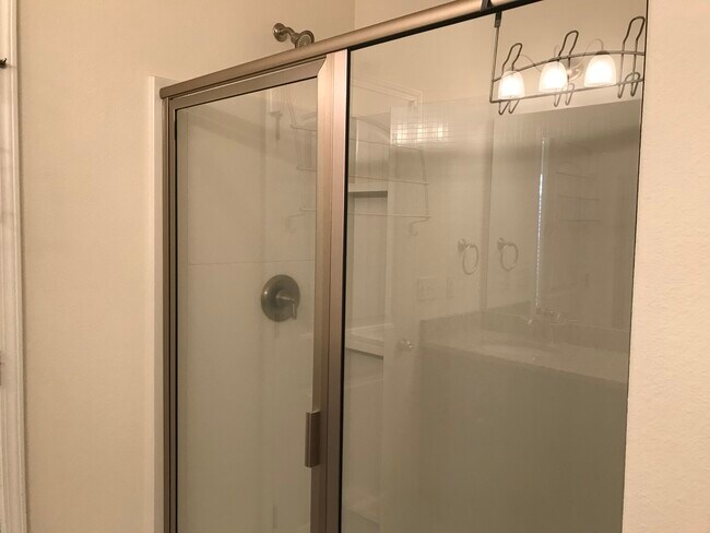 Master bath - 3776 River Trace Dr