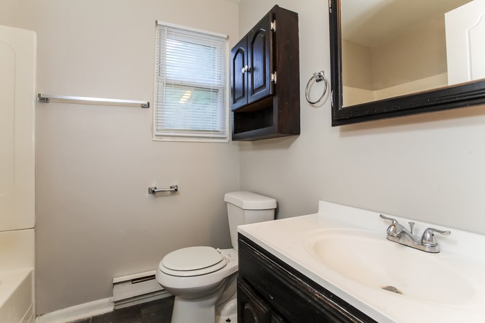 Building Photo - 9154 Zoellner Dr