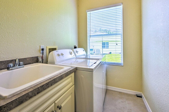 Building Photo - 1178 Byxbee Ct