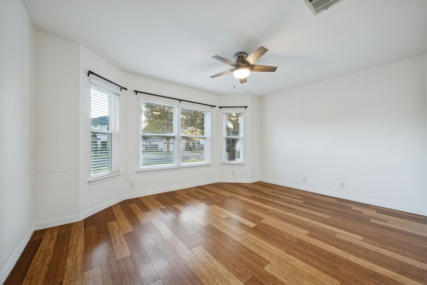 Building Photo - 4308 Dos Cabezas Dr