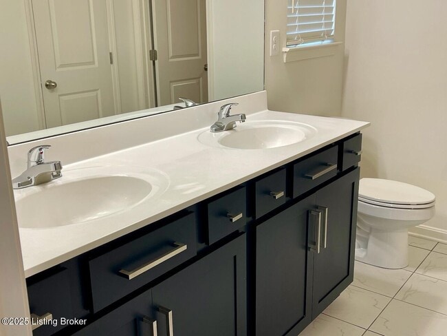 Building Photo - 12013 Cascade Falls Trl