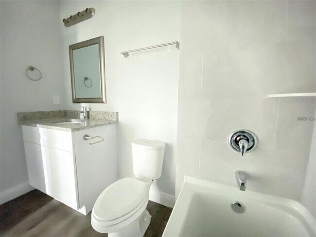 Building Photo - 610 Bluebill Ct
