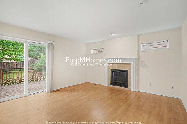 Building Photo - Bull Mountain Three Bedroom Home!