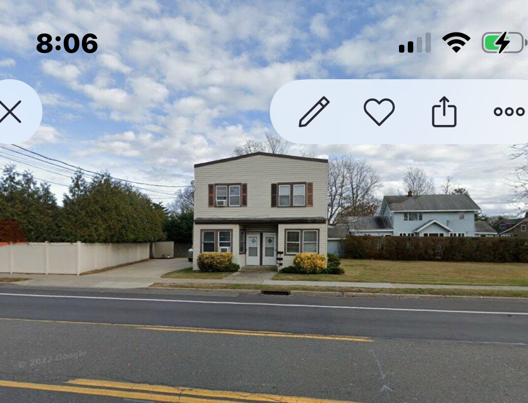 Building Photo - 111 Higbie Ln