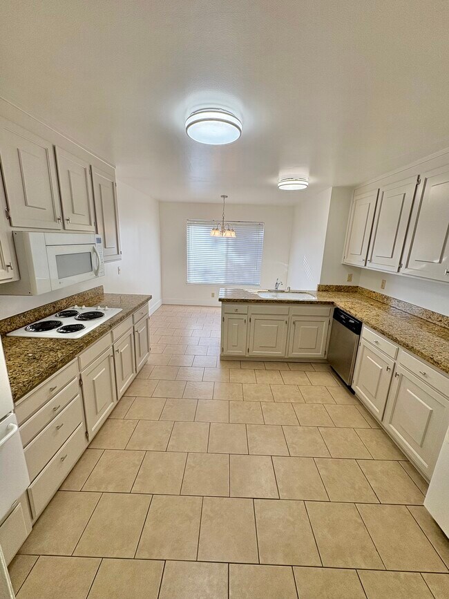 Building Photo - 959 Wallace Dr