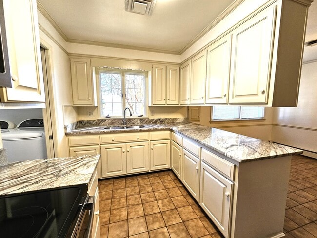 Building Photo - 27820 Crooked Oak Ln