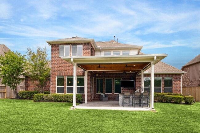 Building Photo - 18531 Duke Lake Dr