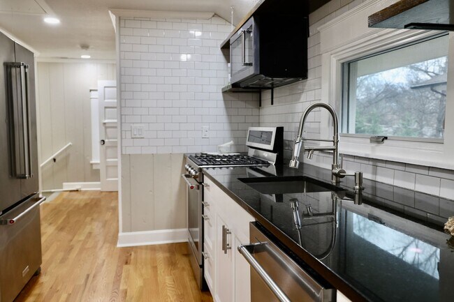 Building Photo - Stunning Historic Estate + In Ground Pool + Private Carriage House + Chef's Kitchen + Two Car Garage