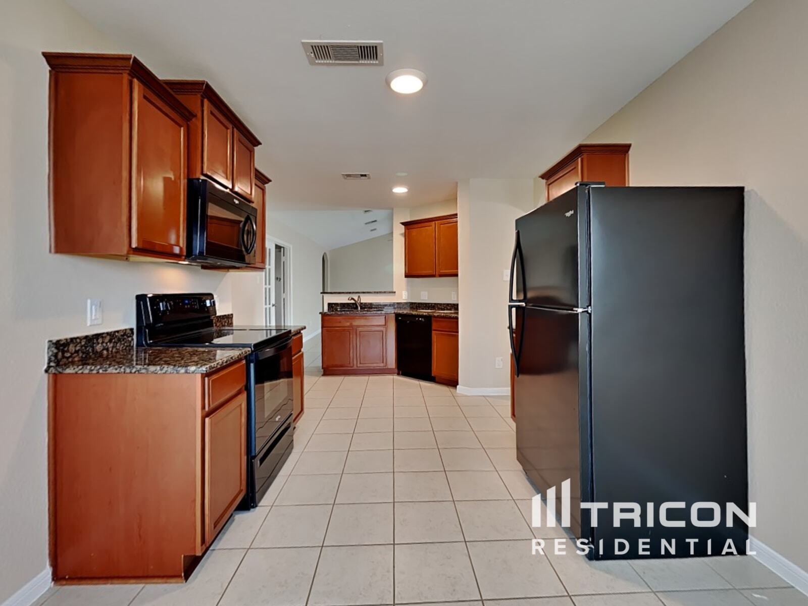 Building Photo - 308 Summer Horse Dr
