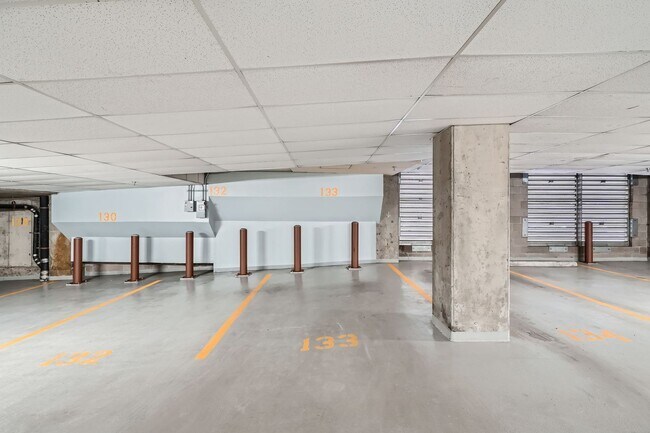 Building Photo - 300 W 11th Ave