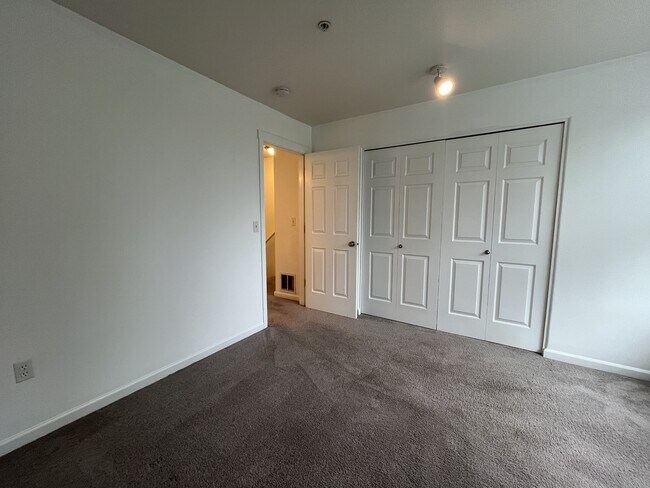 Building Photo - 8770 SW 147th Terrace