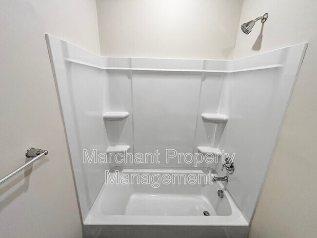 Building Photo - 760 Penfold Pt