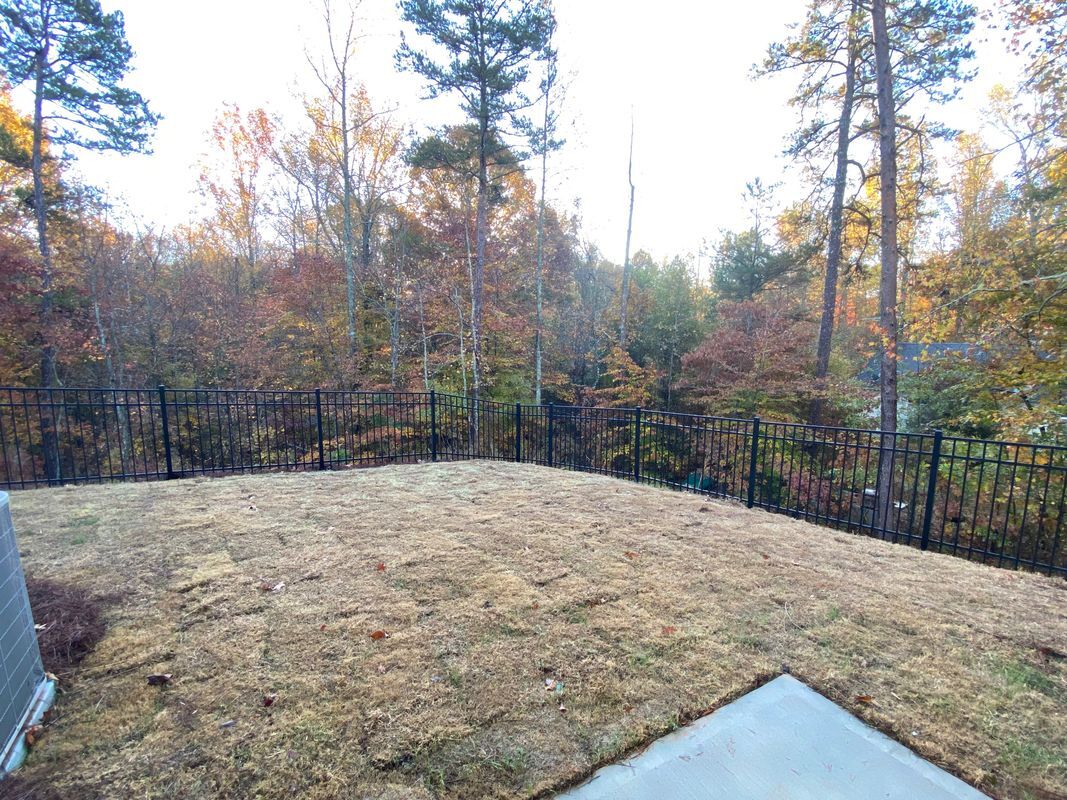 Building Photo - 151 Cedar Ln