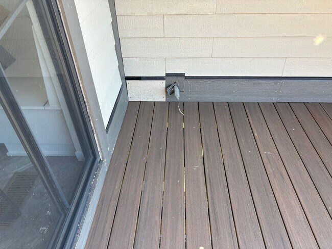 Building Photo - Tahoe Keys condo with boat dock and garage