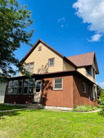 Primary Photo - 1106 Liberty St