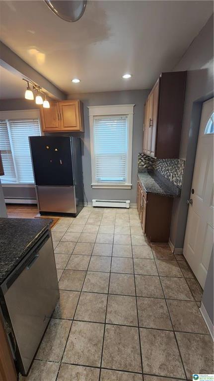 Building Photo - 1814 W Highland St