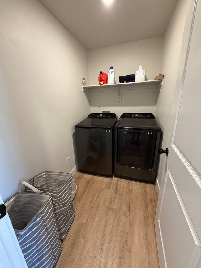 Building Photo - 1162 N 550 W