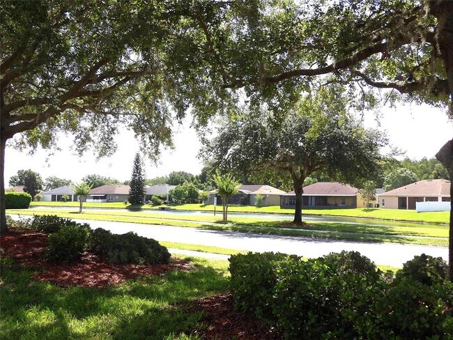 Building Photo - 3074 Bay Laurel Cir N