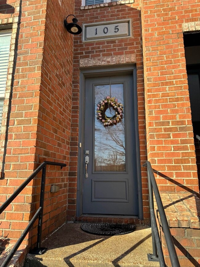 Building Photo - 70 W Carolina Ave