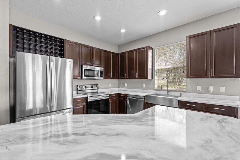 Building Photo - 5909 Wedgefield Dr