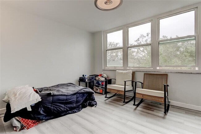 Building Photo - 7321 Central Ave