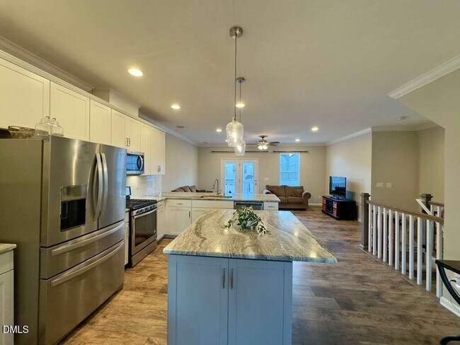 Building Photo - 2223 Chattering Lory Ln