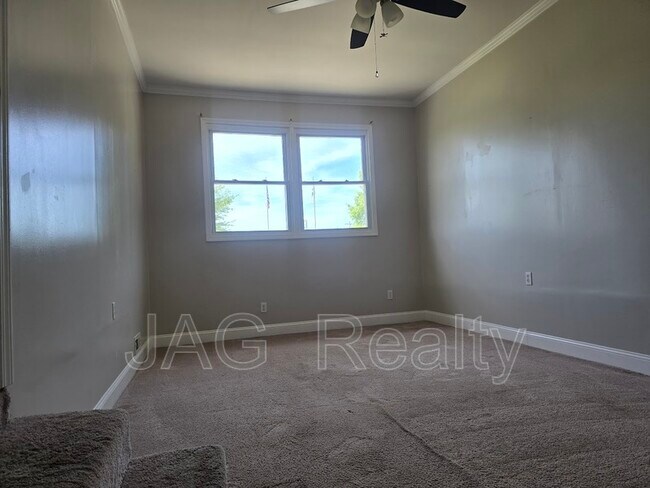 Building Photo - 3117 Smith Farm Rd