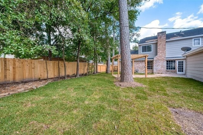 Building Photo - 3918 Stillview Dr