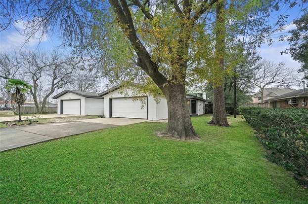 Building Photo - 1716 Huge Oaks St