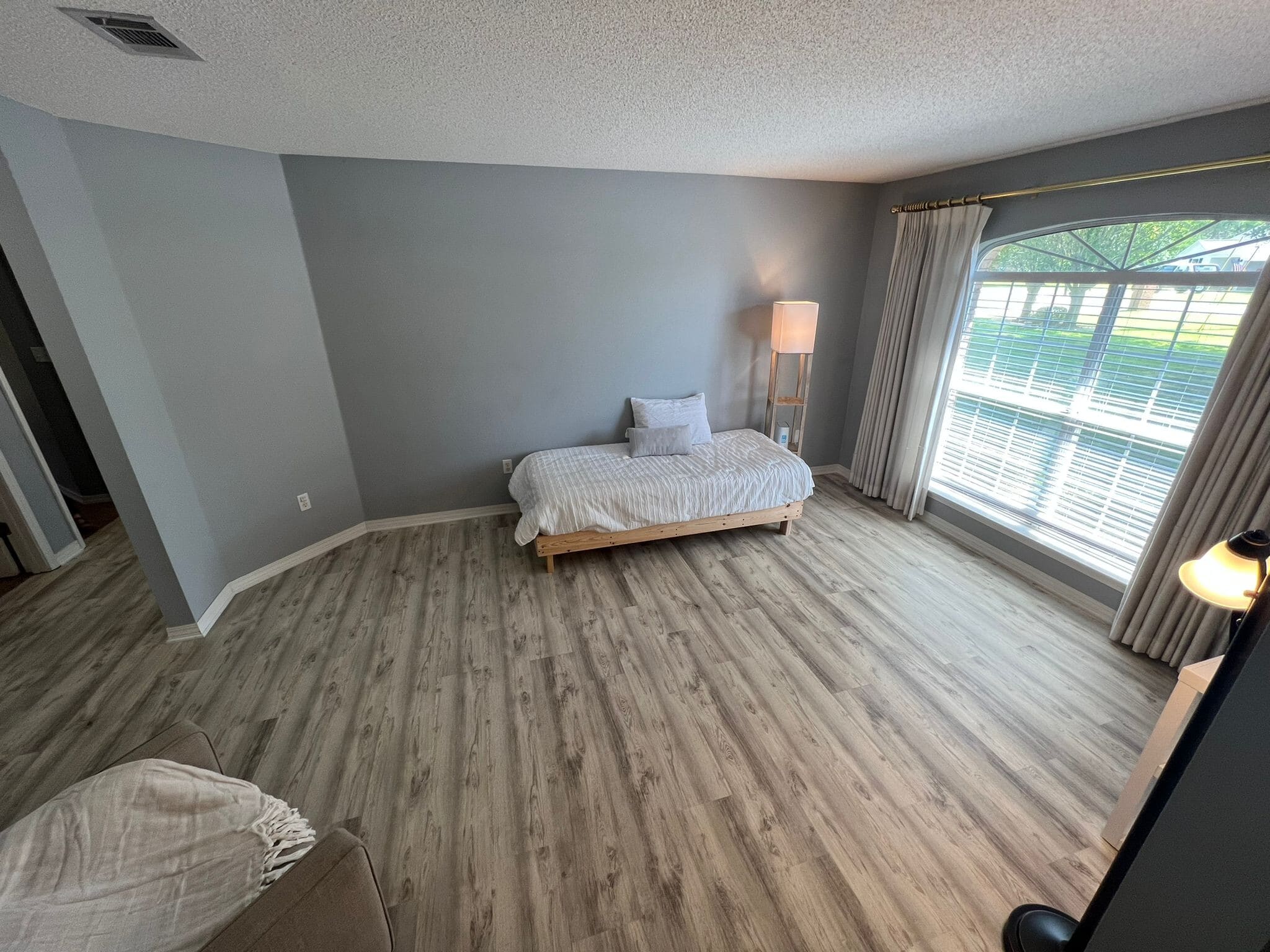 Living area - 2524 Bluewater Dr