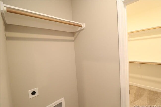 Building Photo - 152 Etteinne Garden Ln