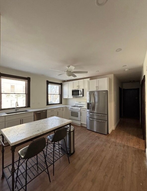 Building Photo - 53 Barclay St