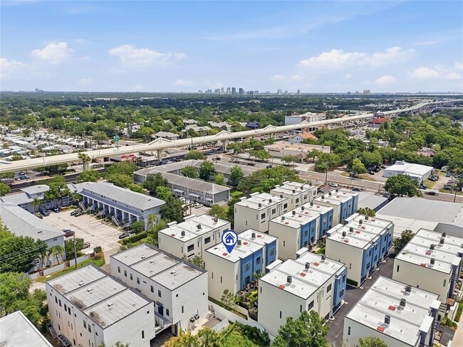 Building Photo - 4810 W McElroy Ave