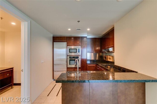 Building Photo - Luxury High-Rise Living at SKY | 29th Floo...