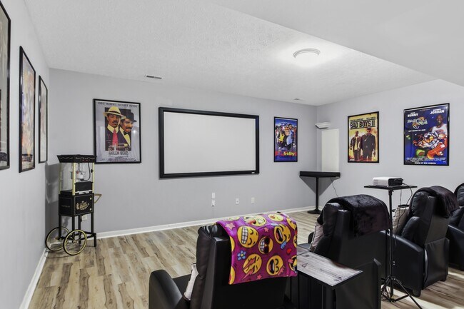 Building Photo - 2950 E Stone Creek Blvd