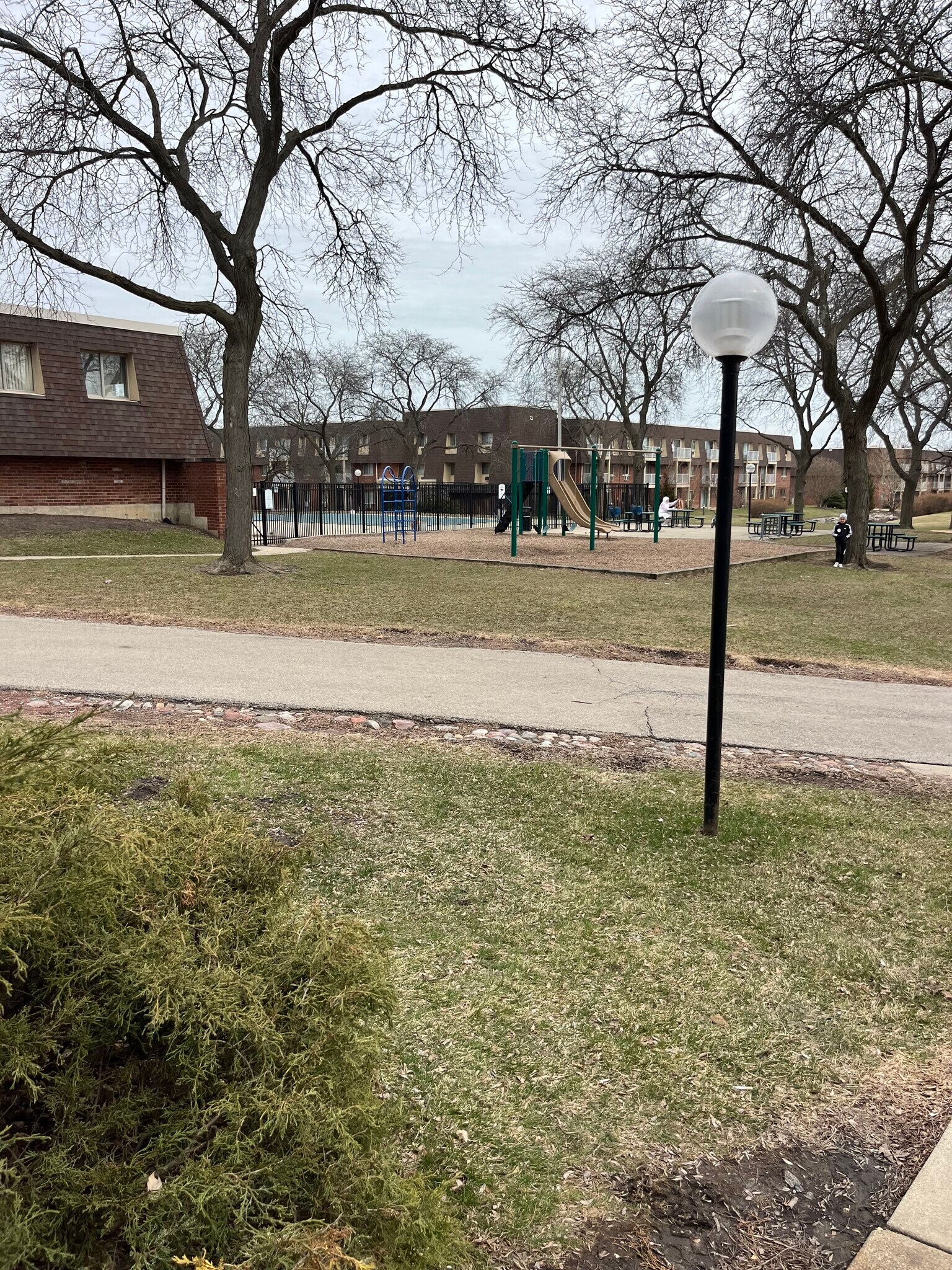 Building Photo - 2 Villa Verde Dr