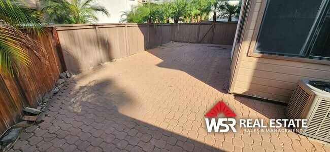 Building Photo - 2-Bedroom 2-Bathroom Condo in Gated Palmil...