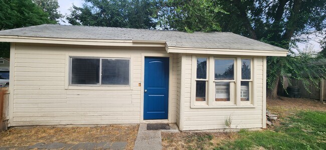 Building Photo - 2709 W Irene St