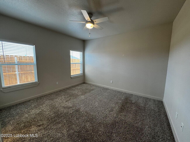 Building Photo - 10917 Abbeville Ave