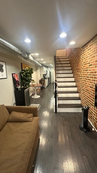 Building Photo - 1036 Patapsco St