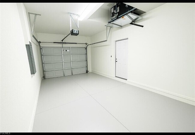 Building Photo - 4107 19th St SW