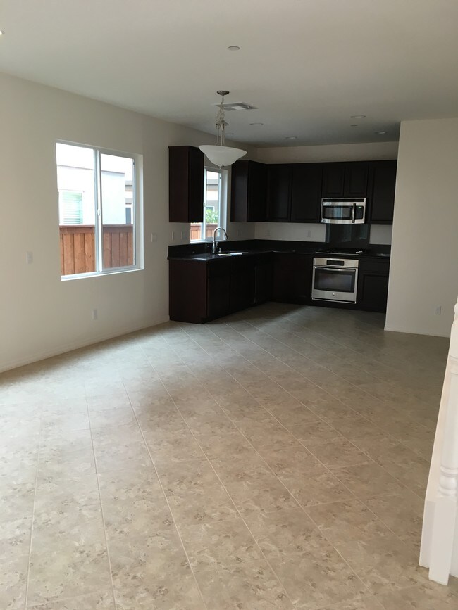 Building Photo - 888 Madison Court