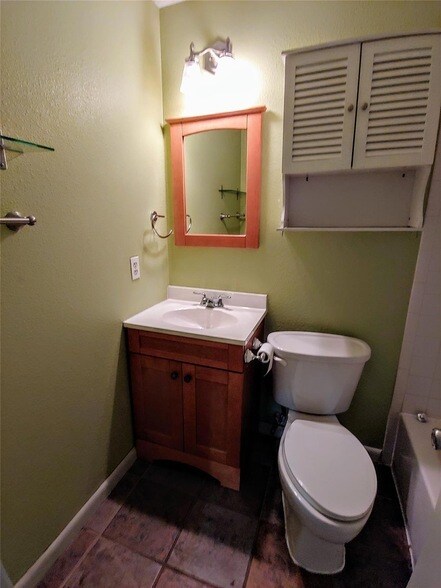 Building Photo - 3300 Clawson Rd