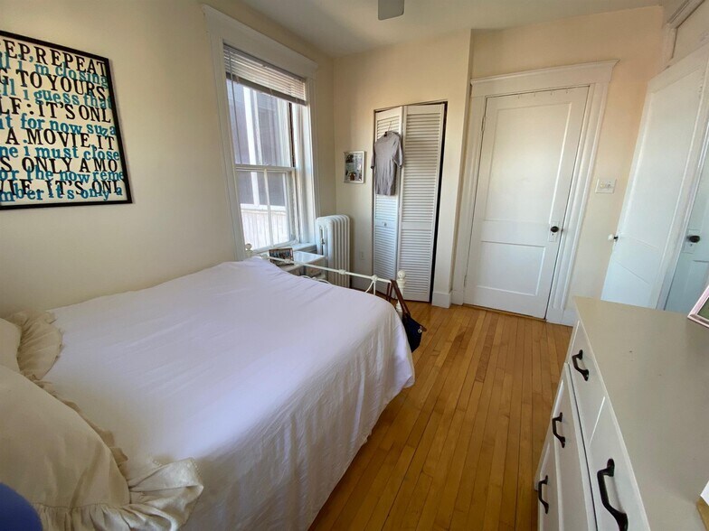 Building Photo - 331 Harvard St