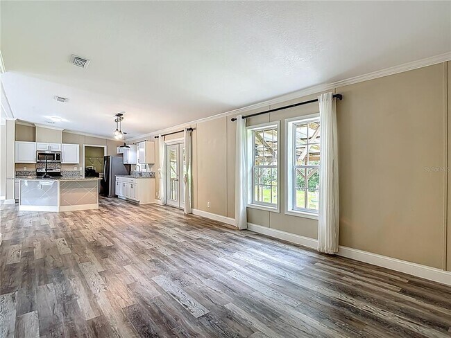 Building Photo - 7515 Rooks Dr