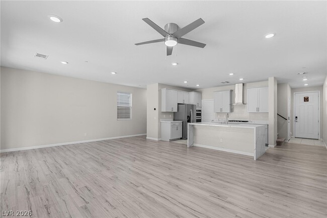 Building Photo - 361 Wind Poppy St