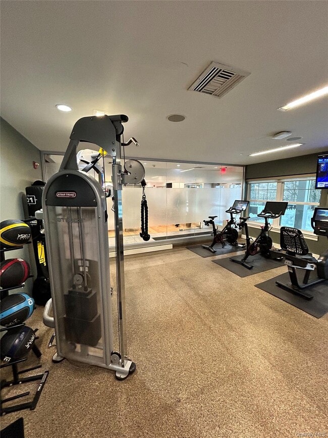 Building Photo - 125 Parkway Rd