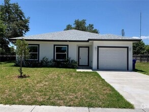 Building Photo - 3 bedroom in West Park FL 33023