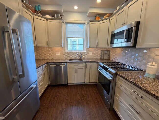 Building Photo - 26 S Coolidge Ave